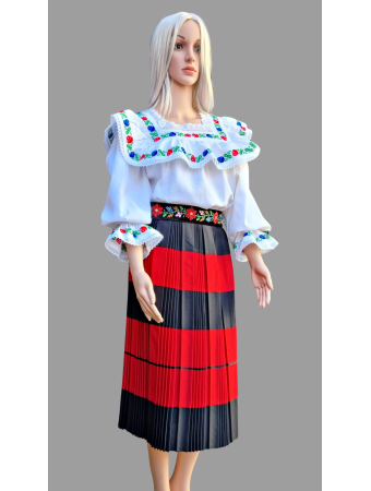 Costum traditional  maramuresan femeie COD 2101