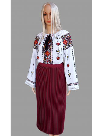 Costum traditional femeie COD 2076