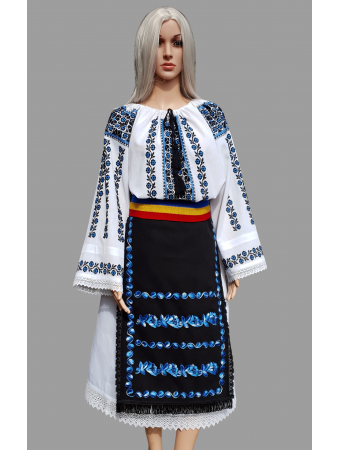 Costum traditional femeie COD 2002