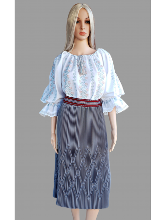 Costum traditional femeie COD 2028