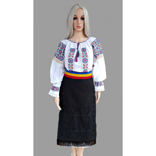 Costum traditional femeie COD 2025